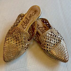 Sam Edelman Size 7/Euro Size 37 Gold Woven Women's Navya Mules